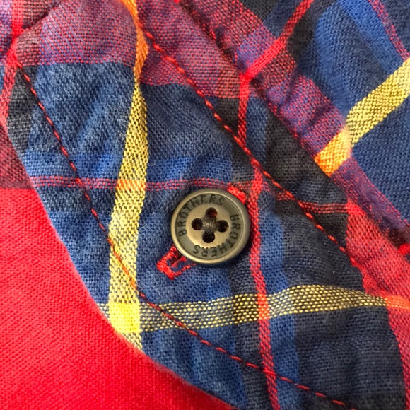 Plaid Long-sleeved collared button down shirt - Picture 3 of 5